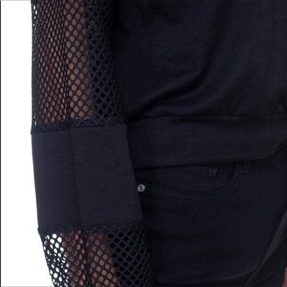 Mesh Athleisure Long Sleeve Tee Sweatshirt - Picture 5 of 6